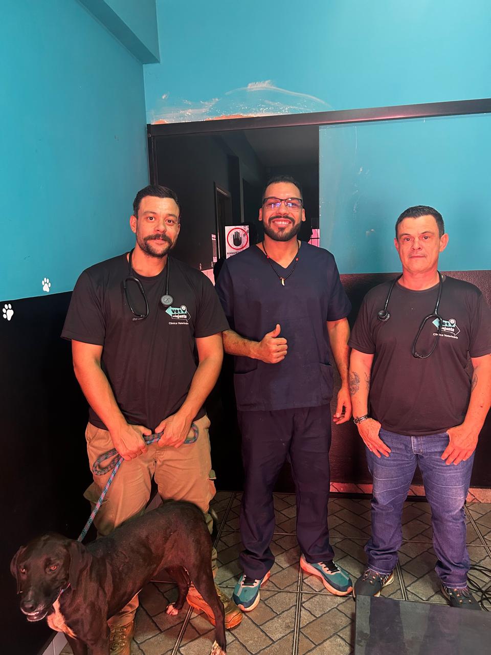 Equipe no pós-operatório